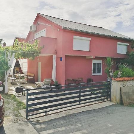 Ražanac House For Rent Paolaヴィラ エクステリア 写真