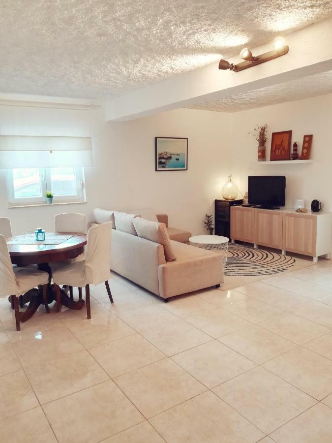Ražanac House For Rent Paolaヴィラ エクステリア 写真